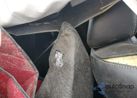 2019 Chrysler 300 S из США, поврежденный, VIN 2C3CCAGG4KH586282